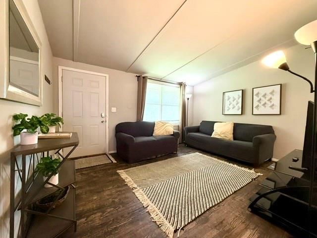 610 W 25th Street — photo 7