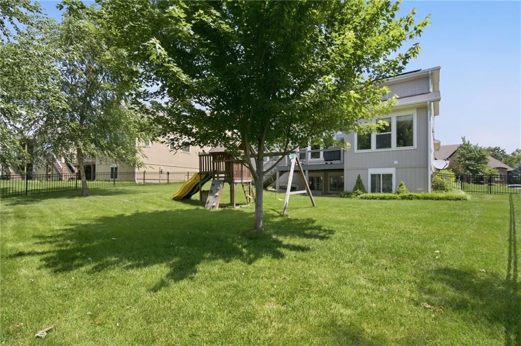 8612 N Farley Avenue — photo 46