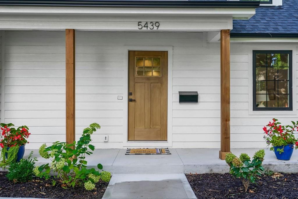 5439 Norwood Street — photo 2