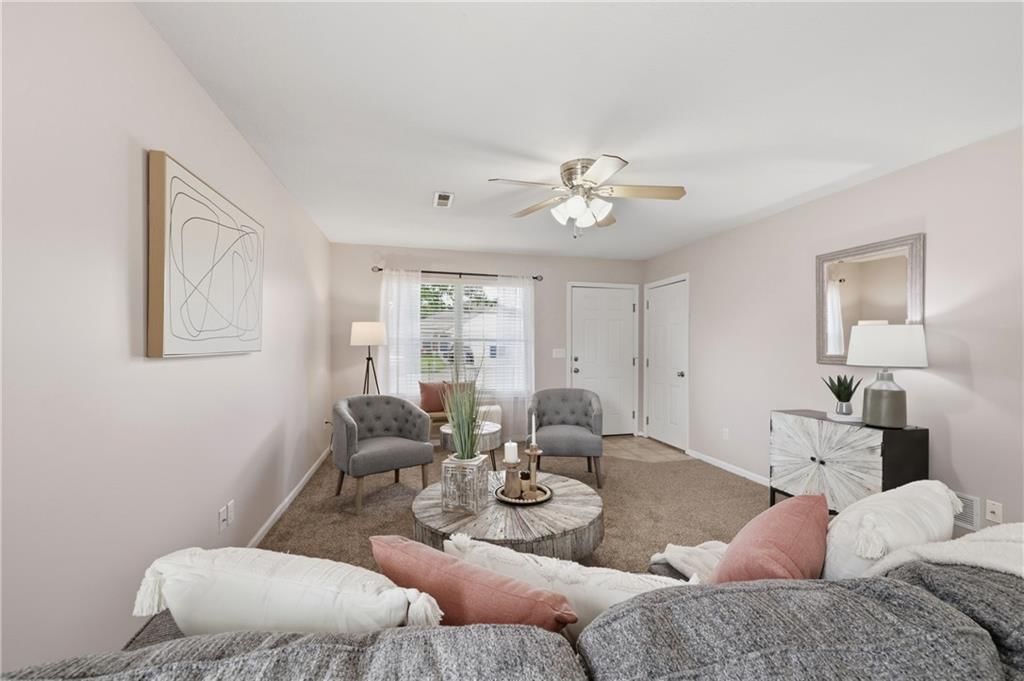 1019 Christie Lane — photo 4