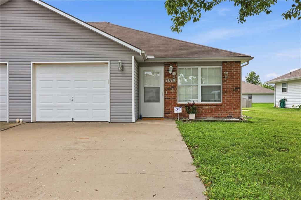 1019 Christie Lane — photo 21