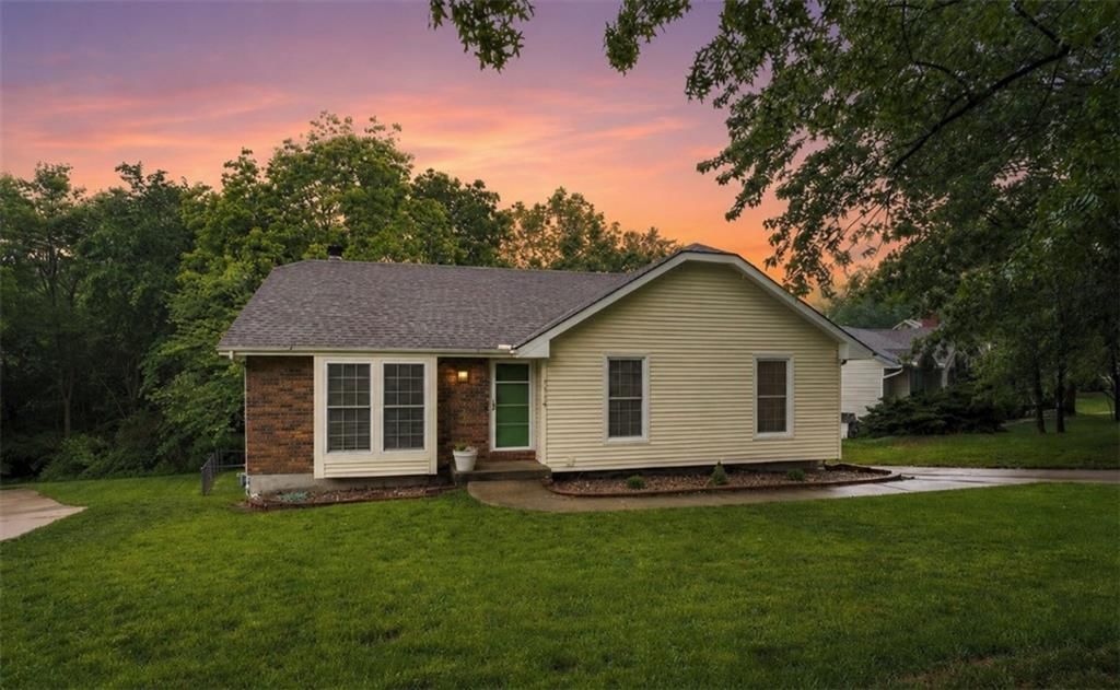 7114 NW Rhode Avenue, Kansas City, MO