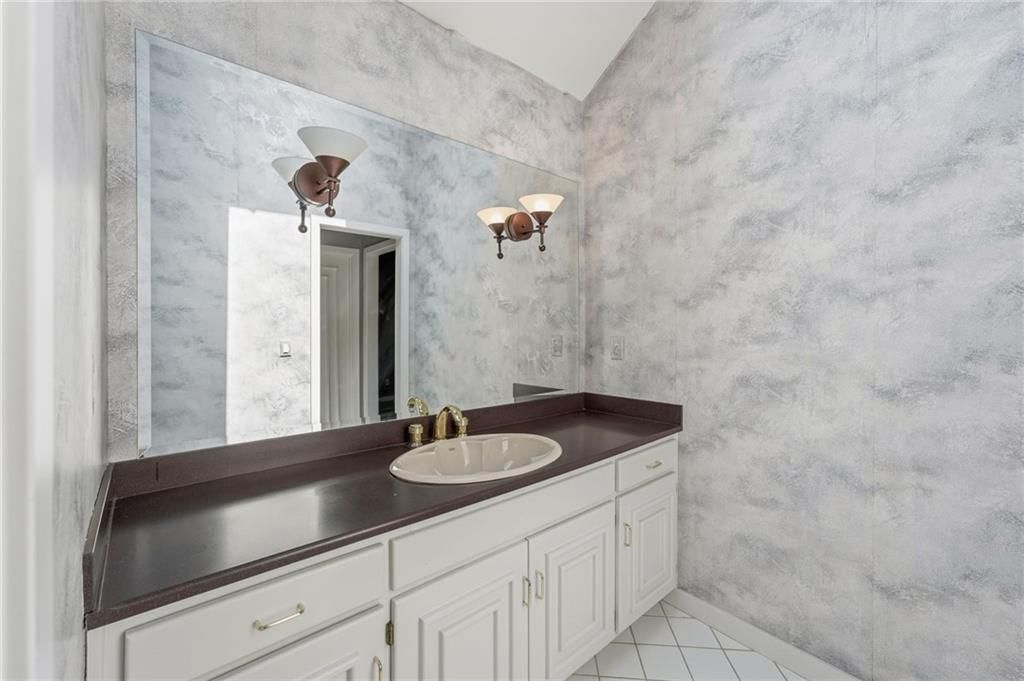 11708 Brookwood Avenue — photo 40