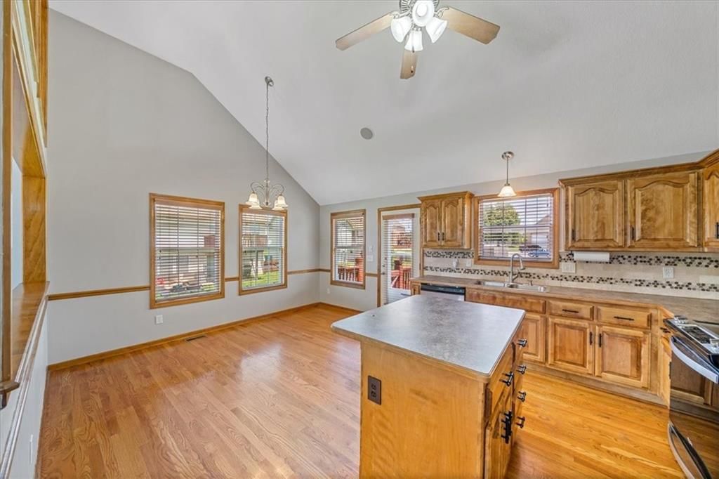 14637 Crystal Place — photo 5