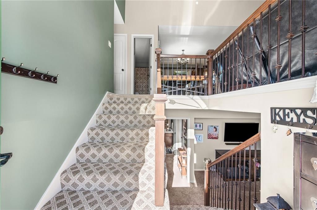19204 Corbyn Lane — photo 4