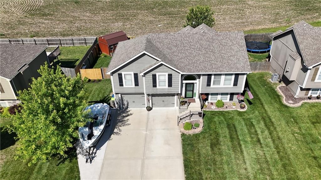 19204 Corbyn Lane — photo 41