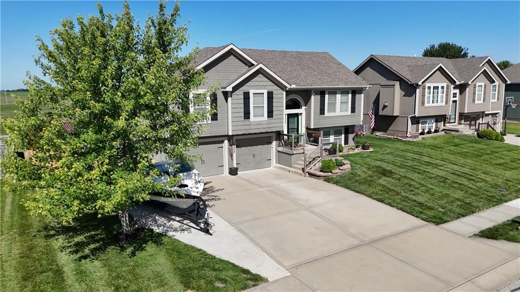 19204 Corbyn Lane — photo 42
