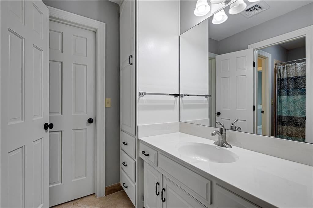 5801 W 180th Street — photo 29
