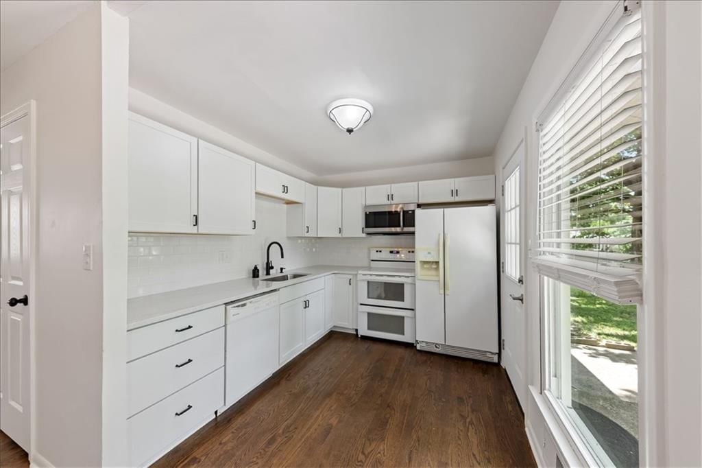 9930 Campbell Street — photo 8
