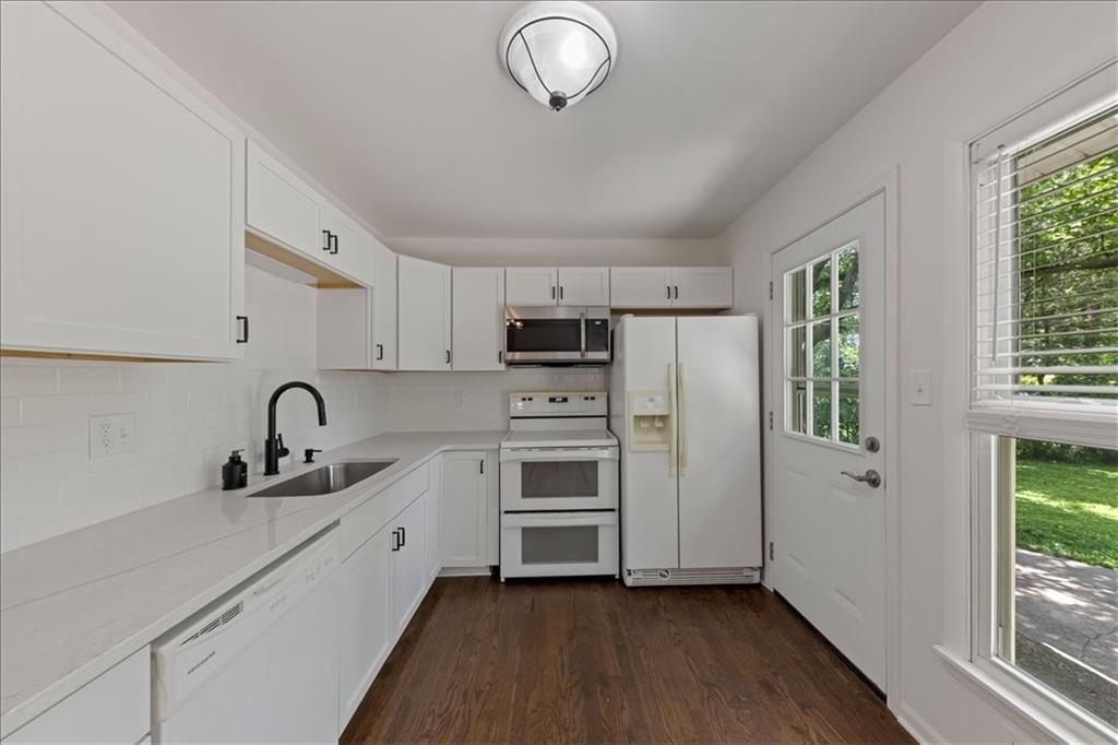 9930 Campbell Street — photo 9