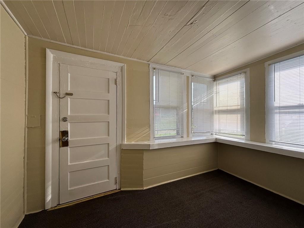1011 5th Avenue — photo 4