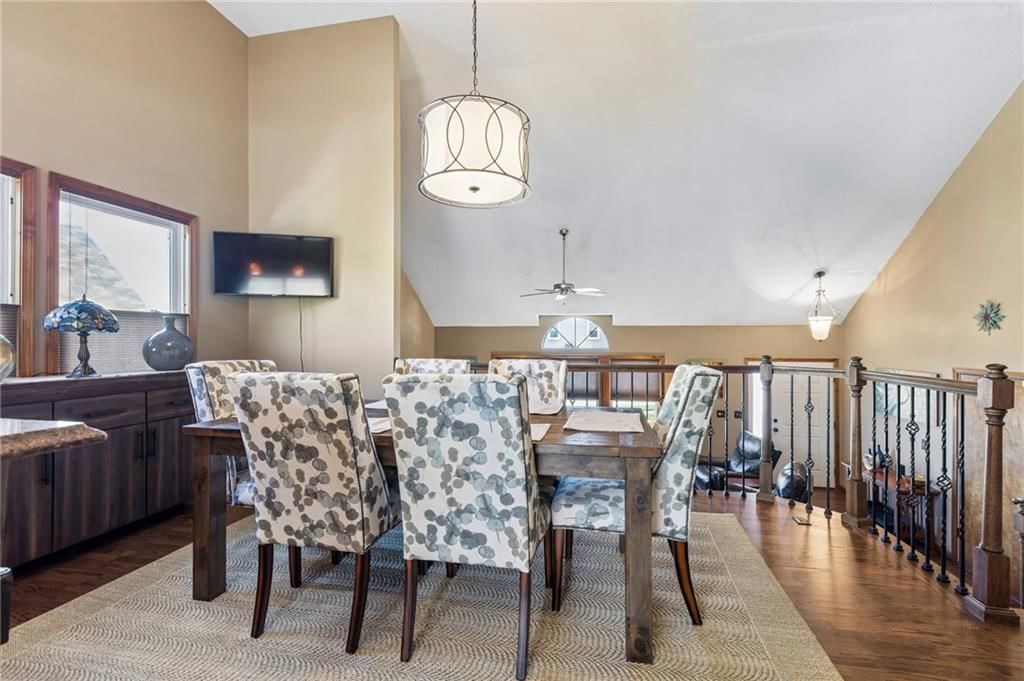 1301 Bradford Drive — photo 16