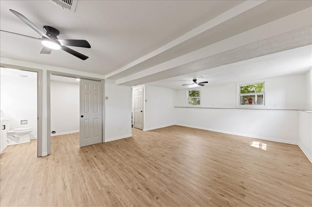 206 E 12th Street — photo 18