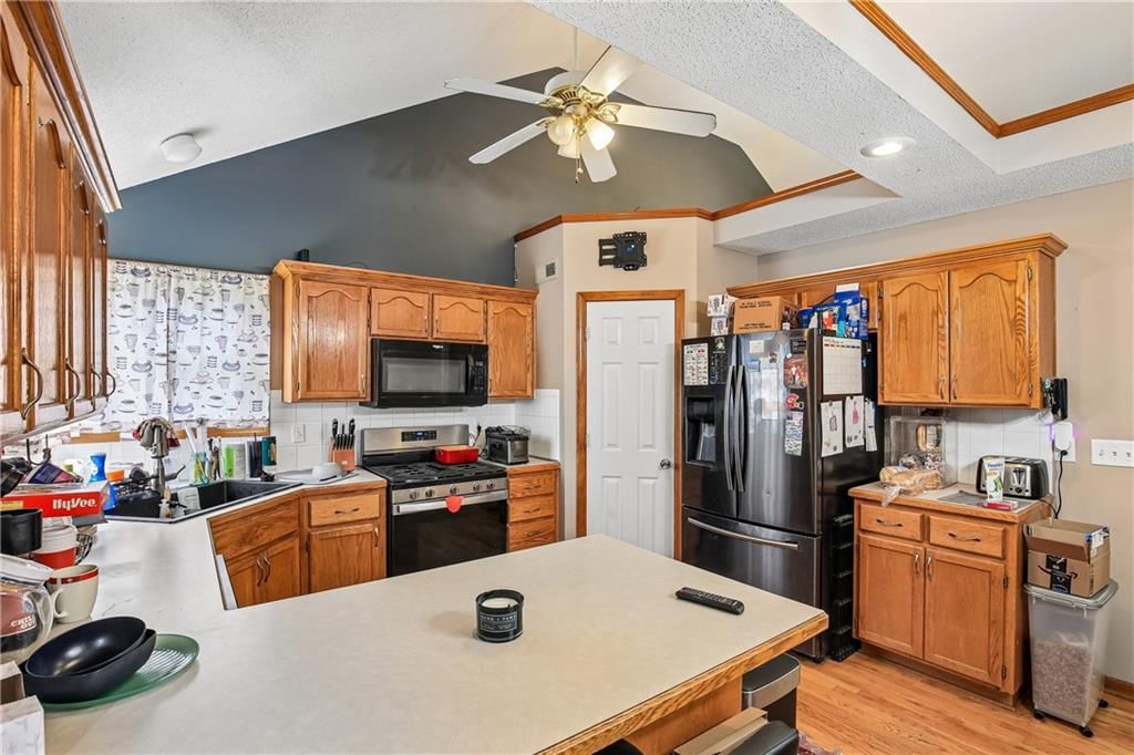 203 Broadmoor Drive — photo 10