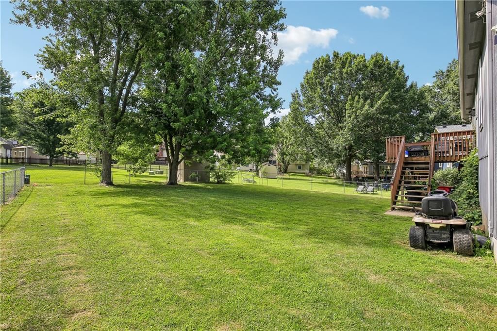 203 Broadmoor Drive — photo 28