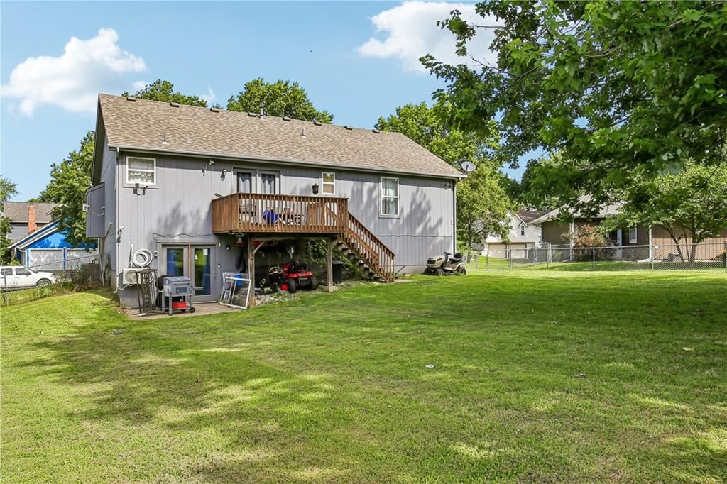 203 Broadmoor Drive — photo 30