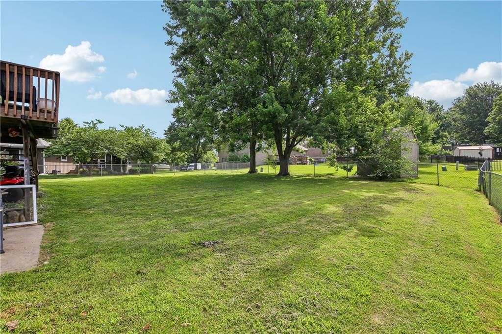 203 Broadmoor Drive — photo 31