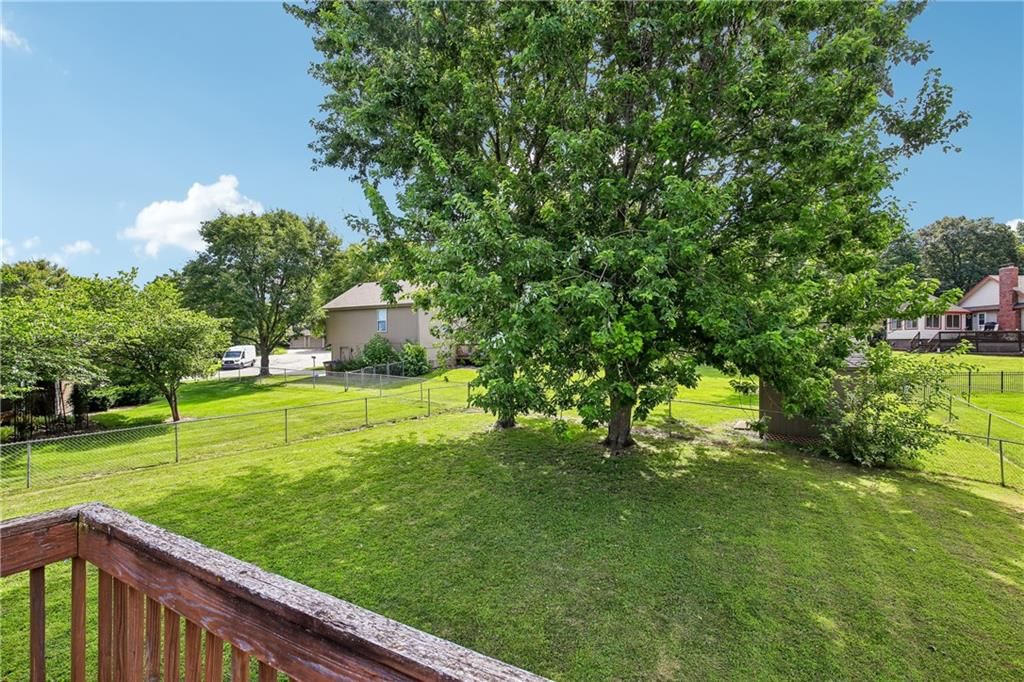 203 Broadmoor Drive — photo 32