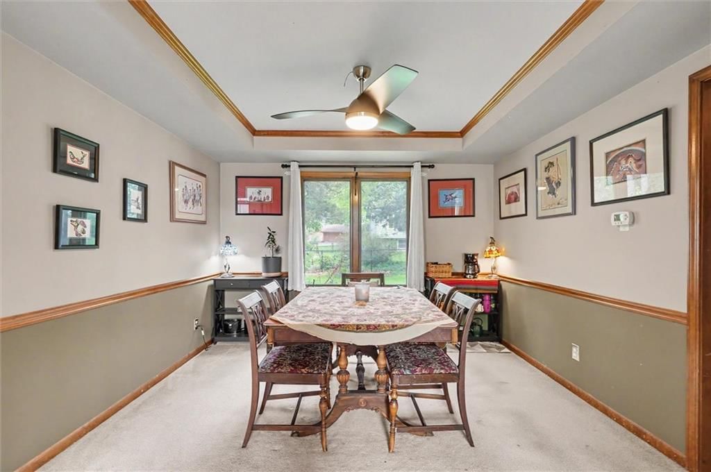 2408 Oxford Road — photo 9