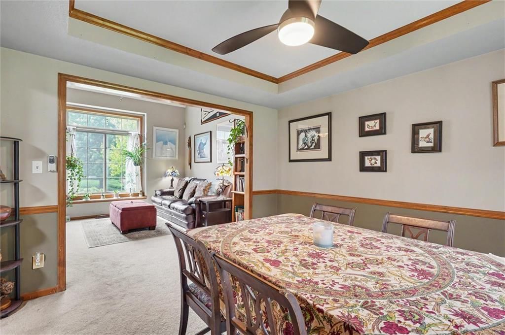 2408 Oxford Road — photo 10