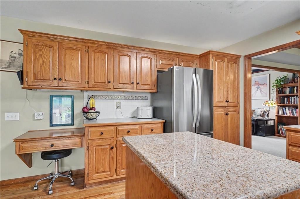2408 Oxford Road — photo 14