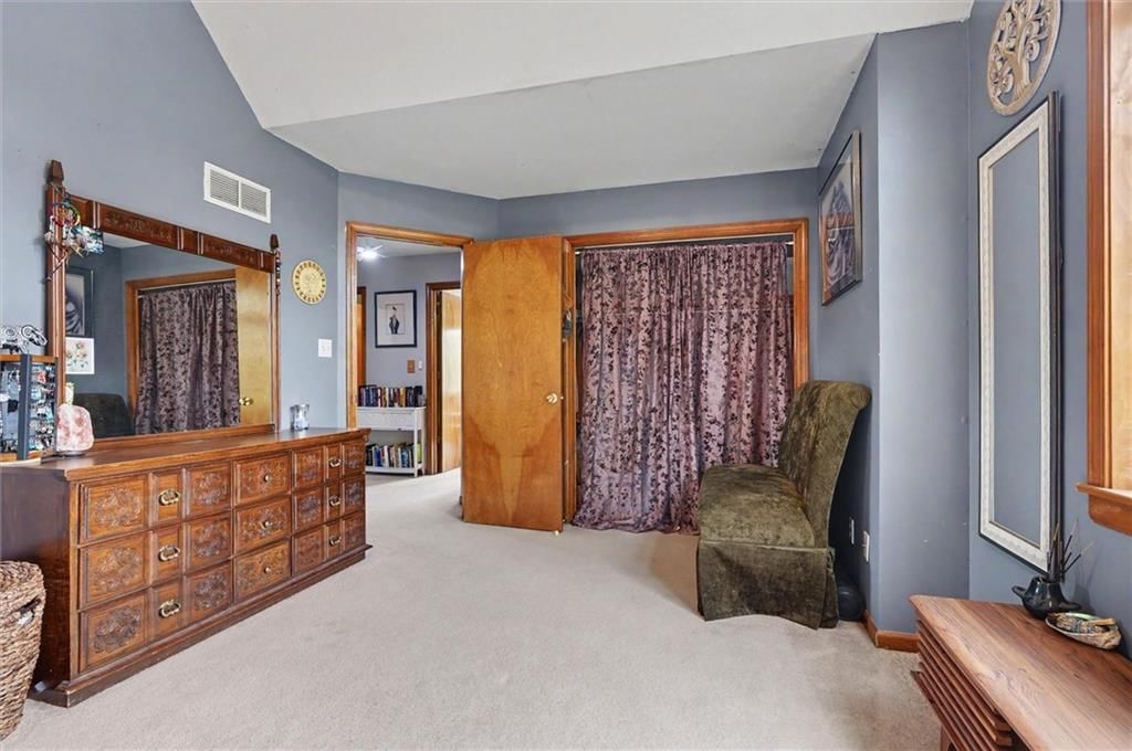 2408 Oxford Road — photo 21