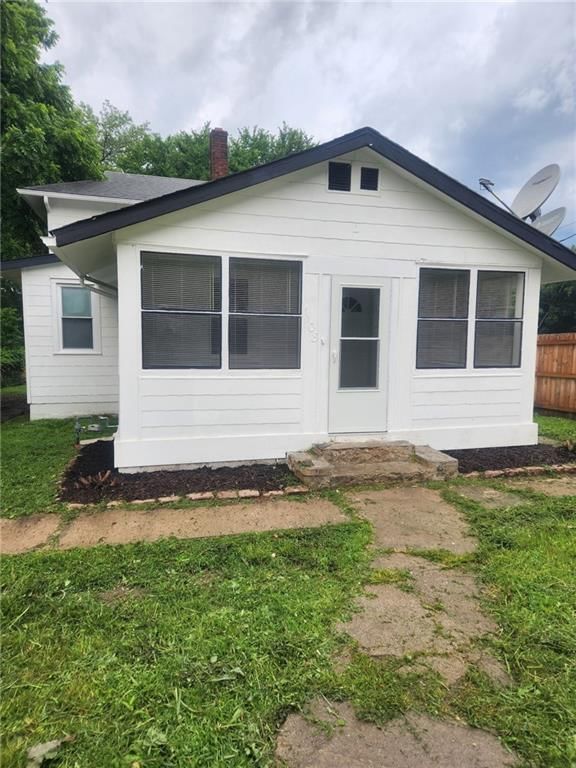 1108 S Harris Avenue — photo 1
