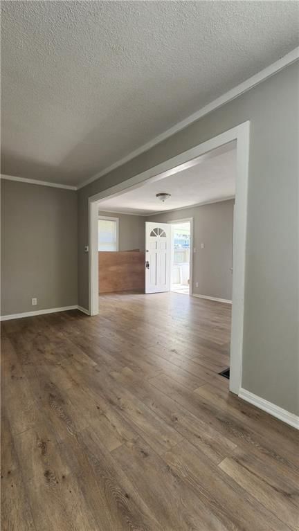 1108 S Harris Avenue — photo 3