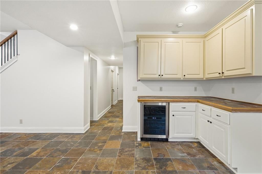 18366 W 157 Terrace — photo 27