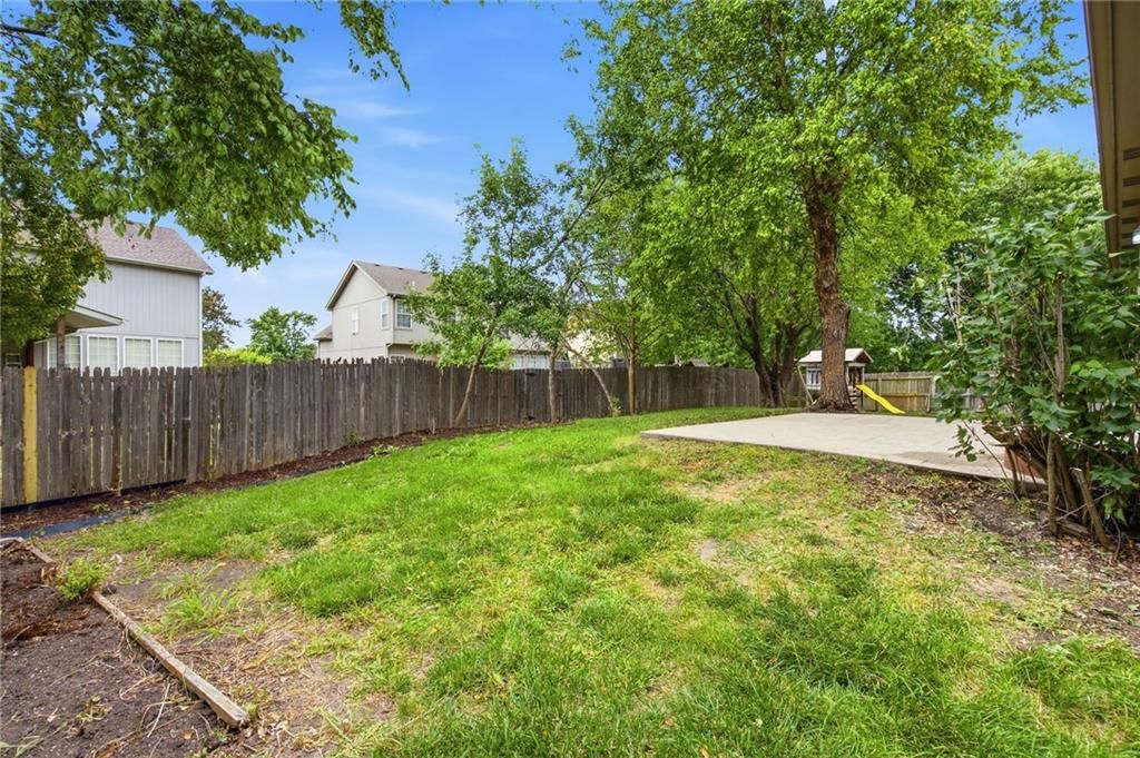 18366 W 157 Terrace — photo 35