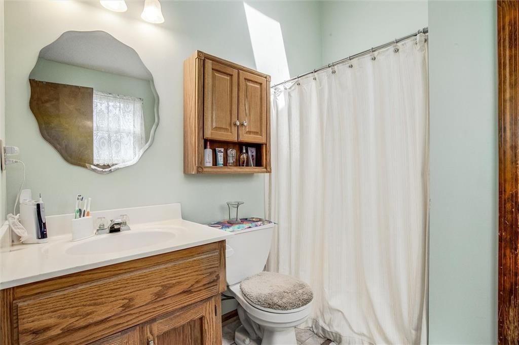 305 Pinetree Drive — photo 16