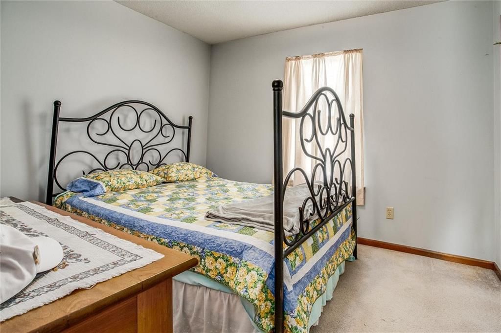 305 Pinetree Drive — photo 17