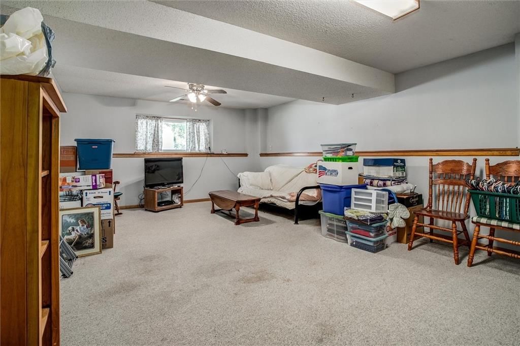305 Pinetree Drive — photo 20