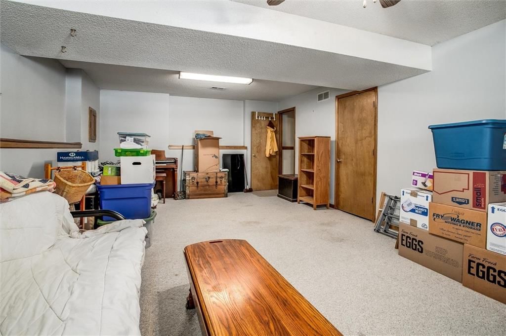 305 Pinetree Drive — photo 22