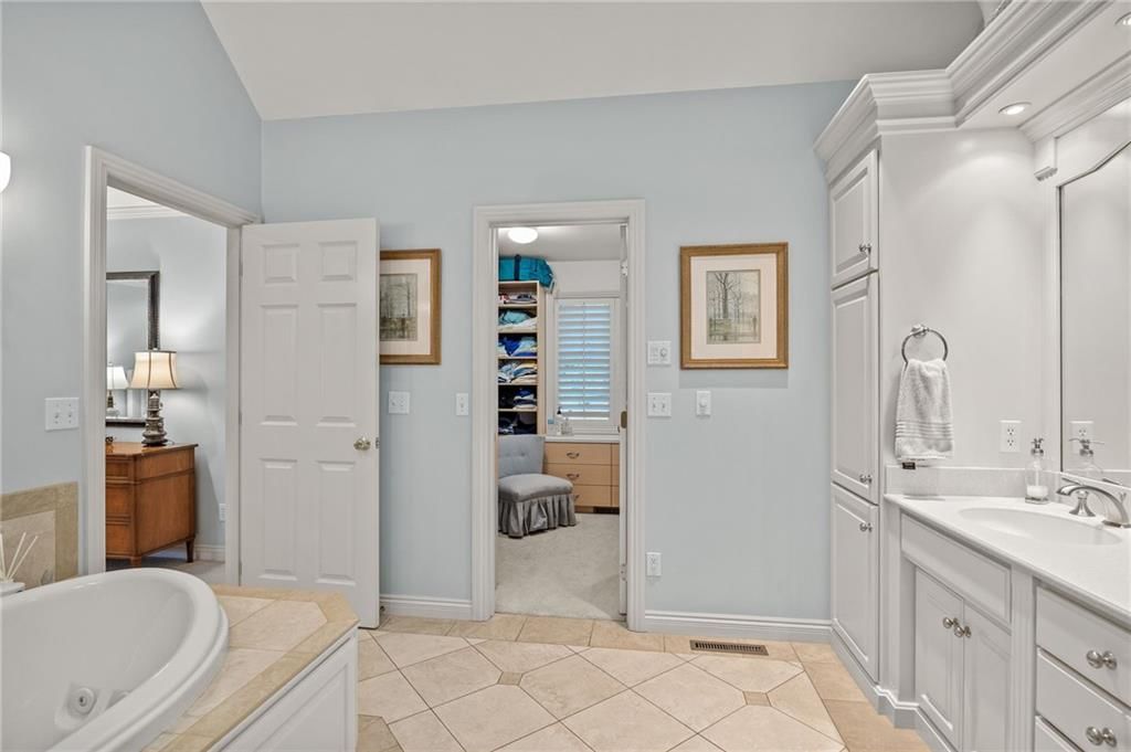 2831 Lovers Lane — photo 31