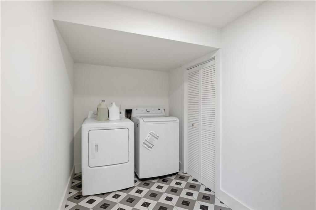9905 W 60th Terrace — photo 41