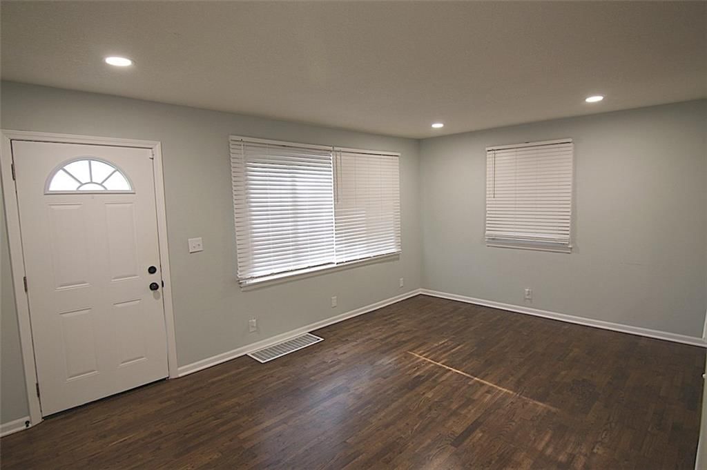 207 S 65th Street — photo 10