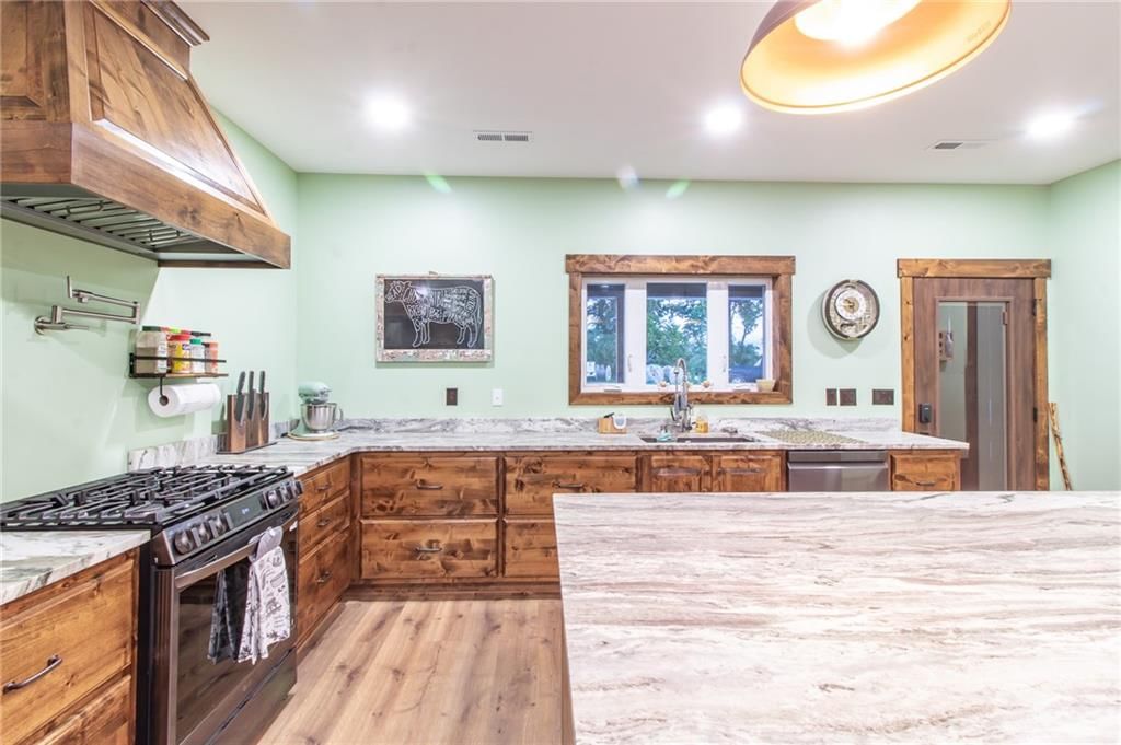 18306 Ozark Lane — photo 58
