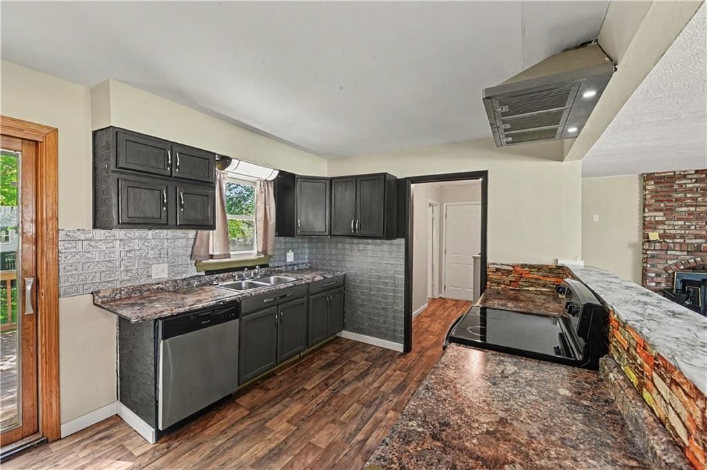 7940 N Broadway Street — photo 12