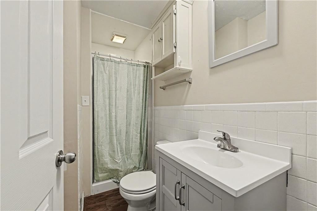 7940 N Broadway Street — photo 16