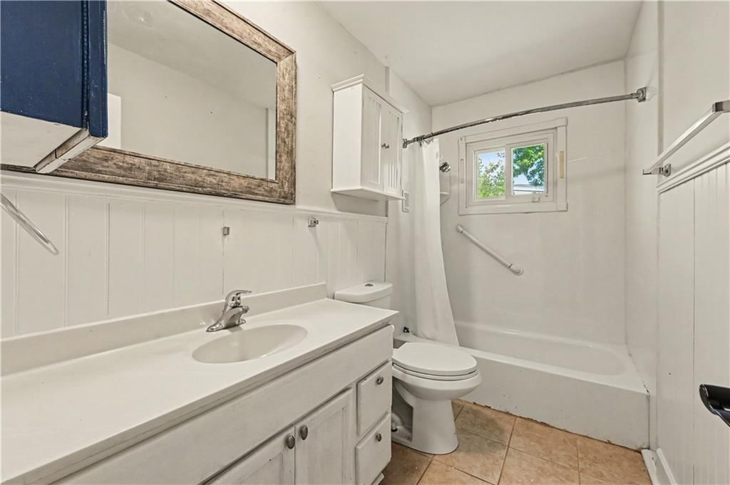 7940 N Broadway Street — photo 17