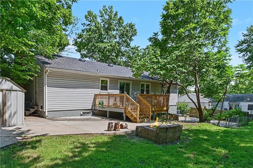7940 N Broadway Street — photo 25