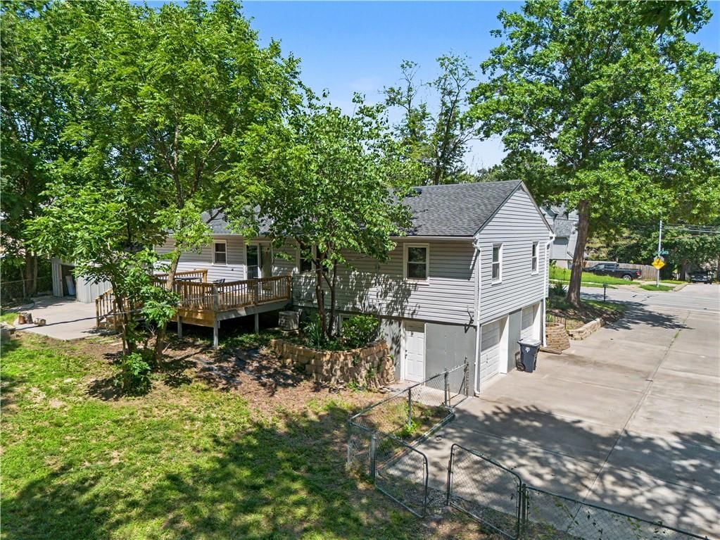 7940 N Broadway Street — photo 27