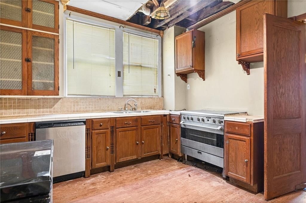 524 Cypress Avenue — photo 10