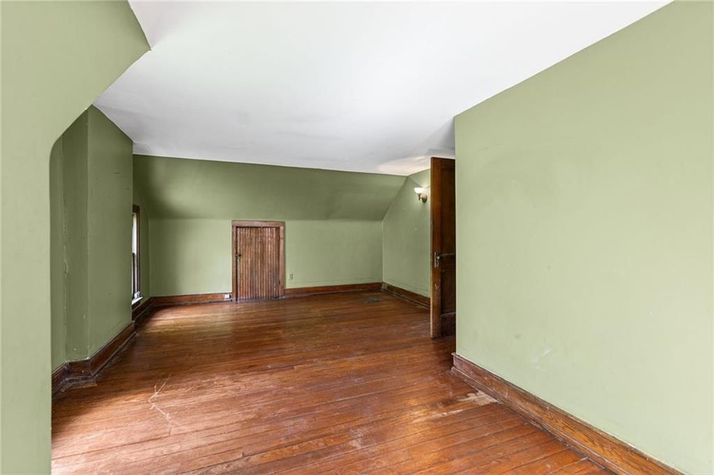 524 Cypress Avenue — photo 28