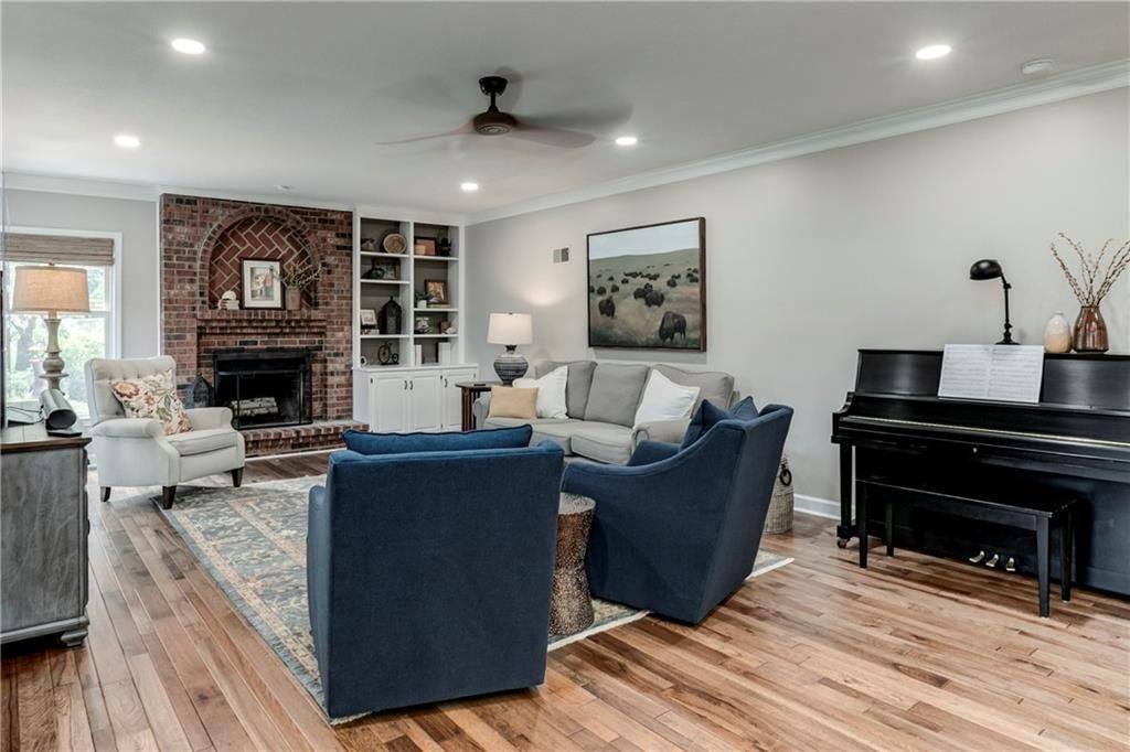 12701 Fontana Street — photo 10
