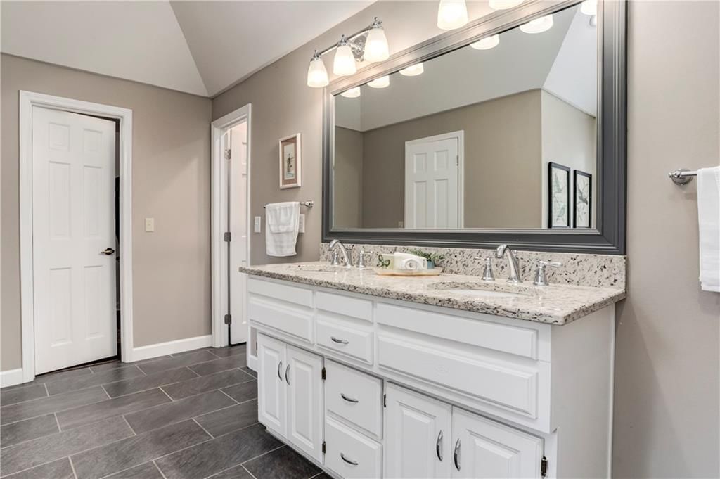 12701 Fontana Street — photo 20