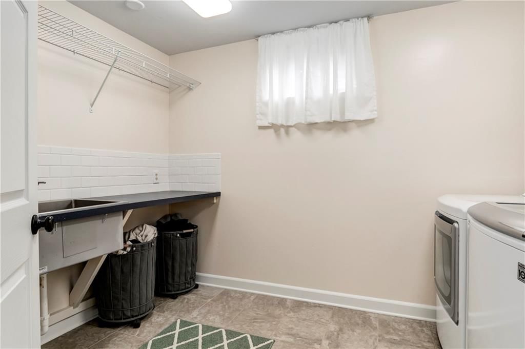 12701 Fontana Street — photo 30