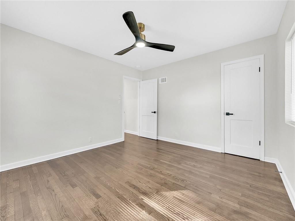 2421 NE Vivion Road — photo 21