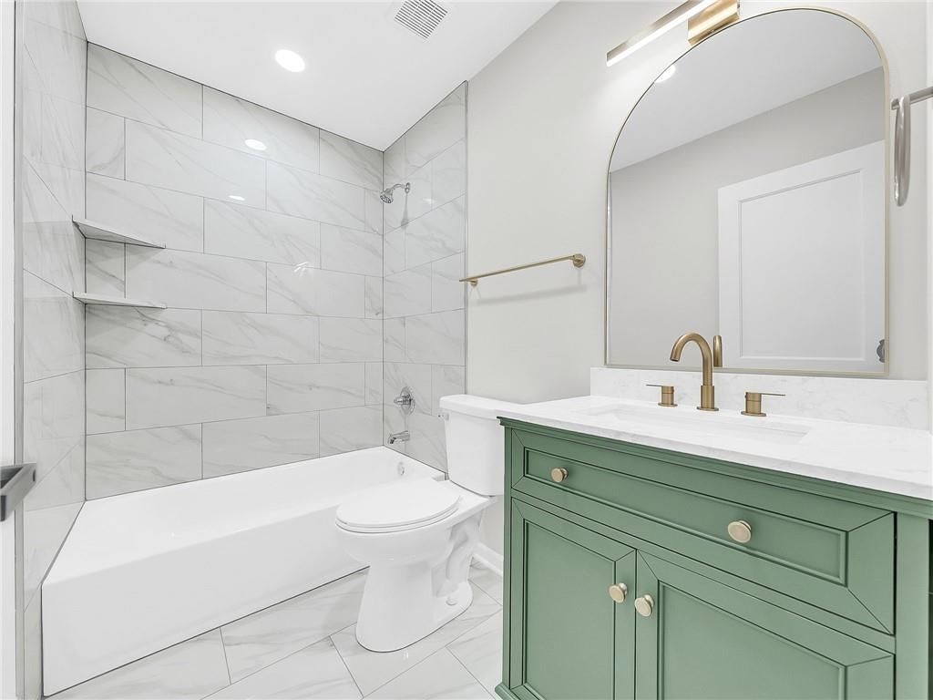 2421 NE Vivion Road — photo 22